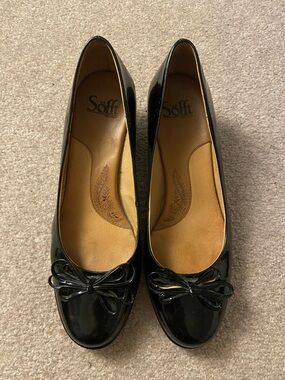 Sofft Black Kitten Heels